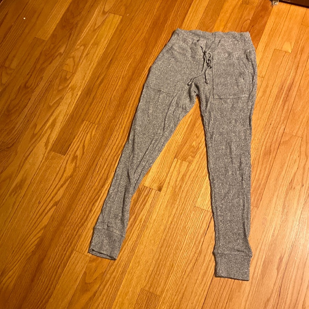 aerie, small kids, grey